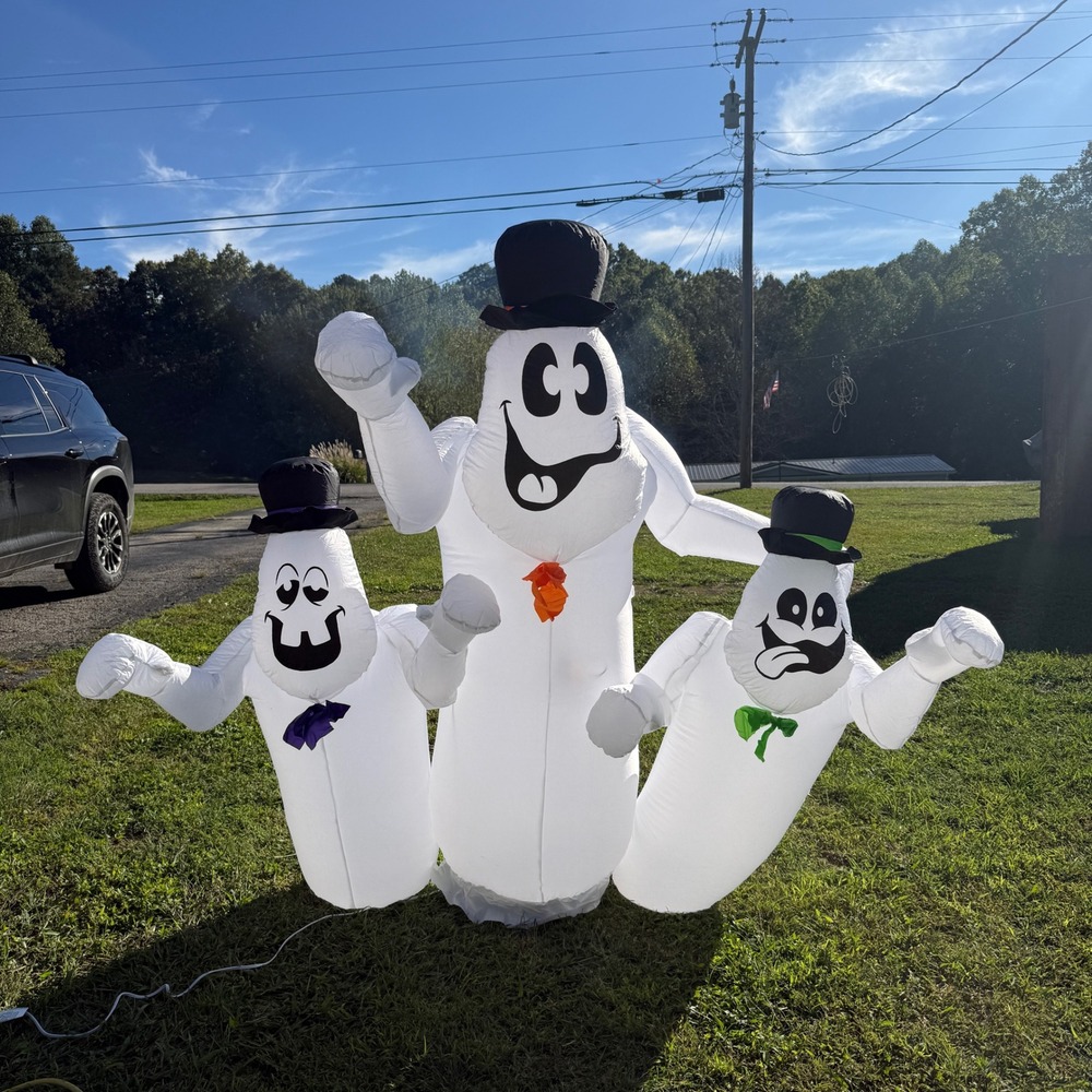Gemmy Airblown Inflatable Ghost Trio Halloween Yard Decor 7 Ft Wide 51742